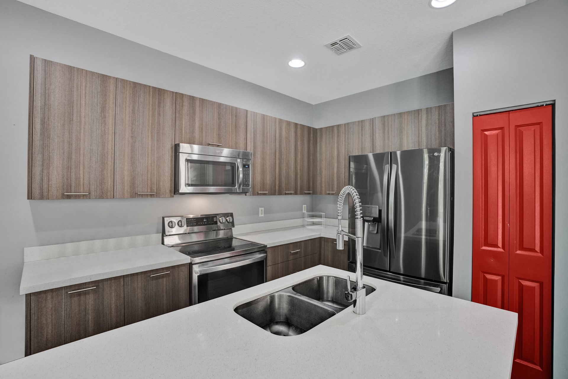 5902 NW 46th Lane, Tamarac, FL 33319 Photo