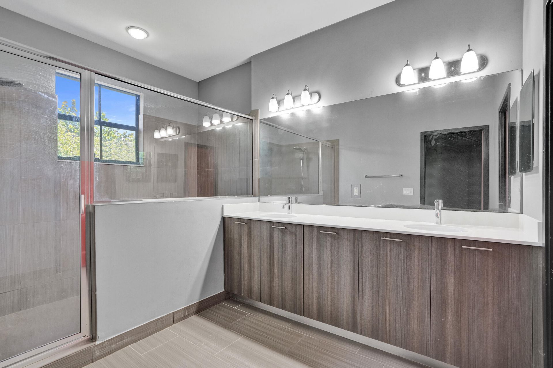 5902 NW 46th Lane, Tamarac, FL 33319 Photo