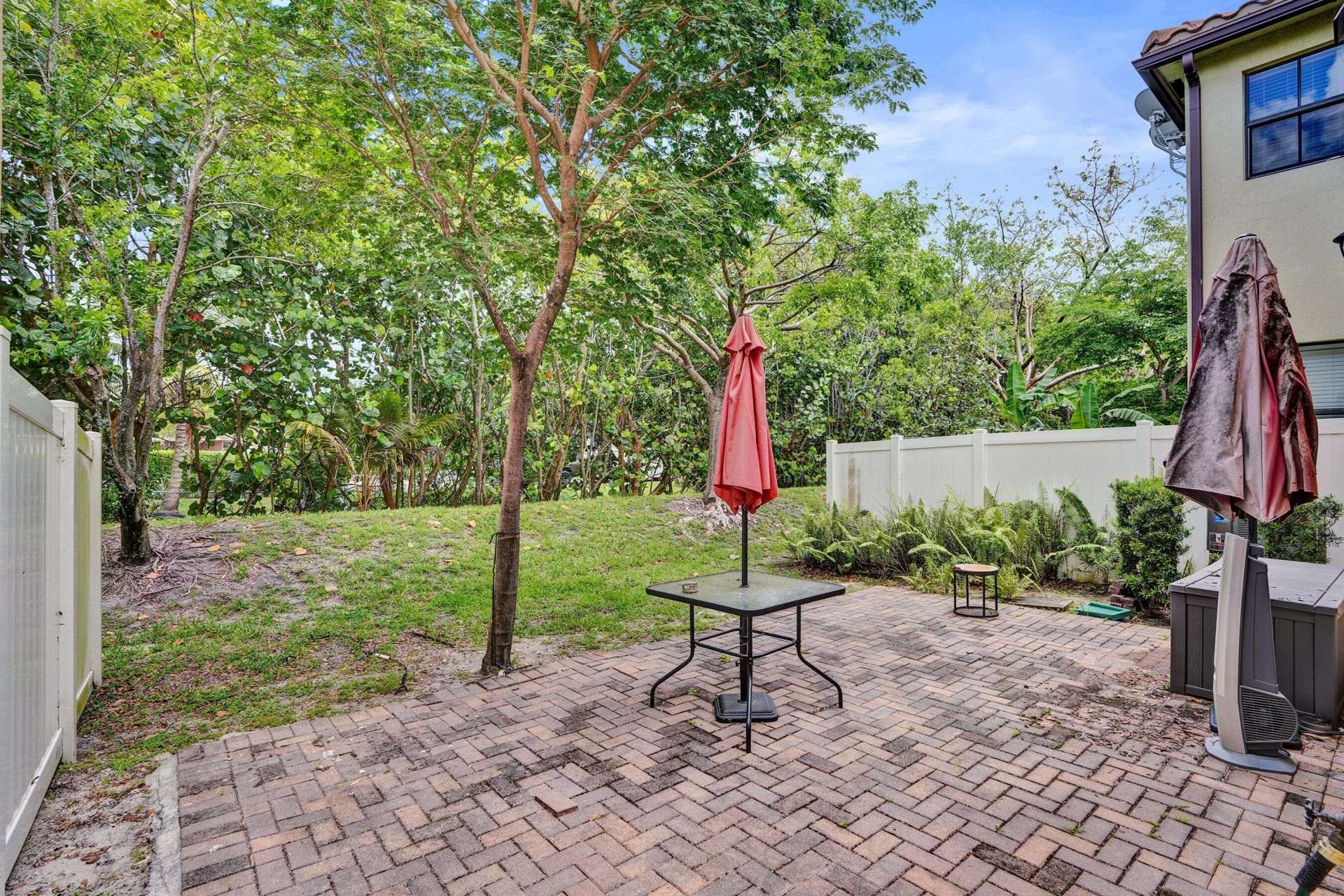 5902 NW 46th Lane, Tamarac, FL 33319 Photo