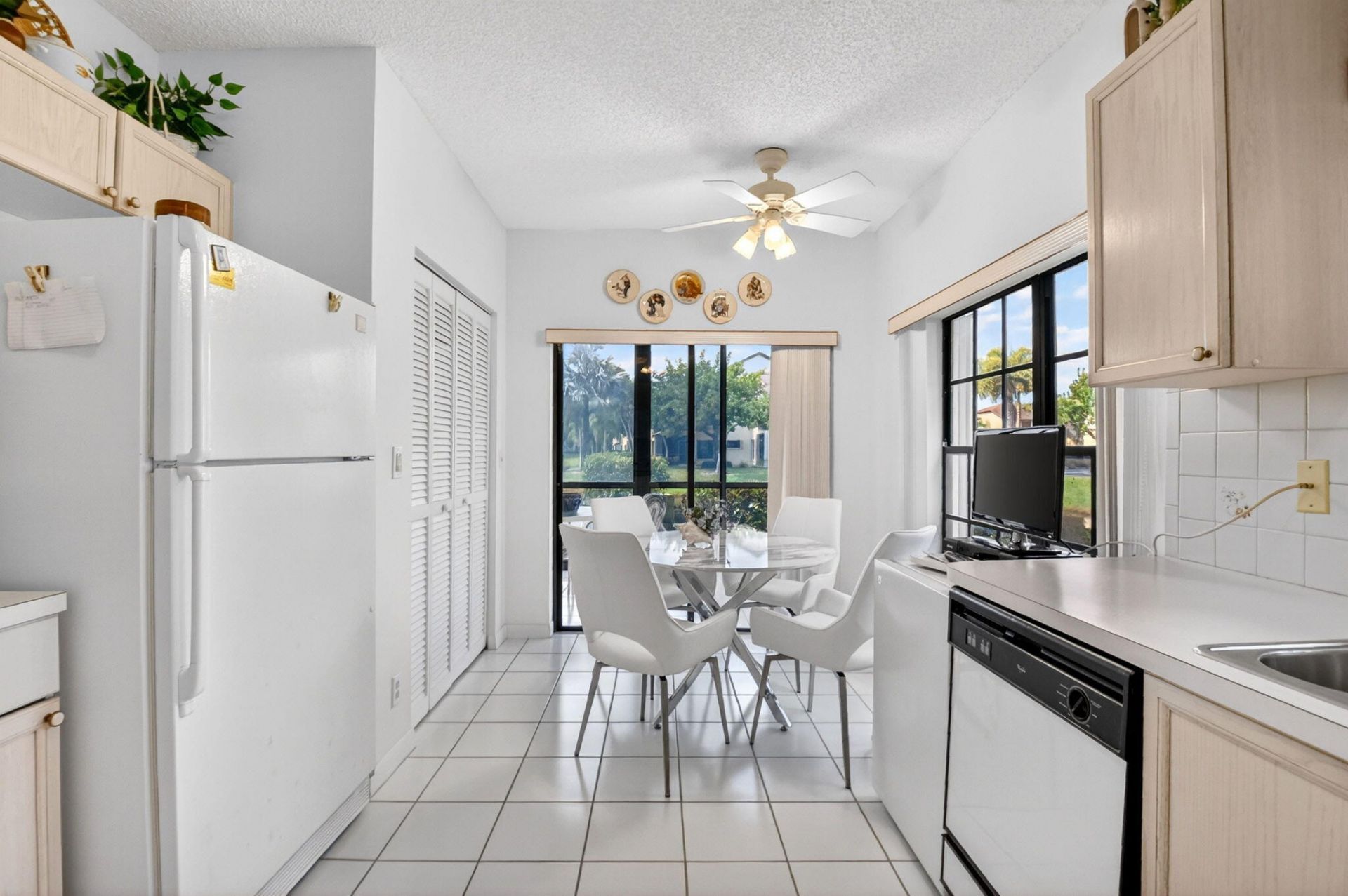 3281 Jog Park Drive, Greenacres, FL 33467 Photo