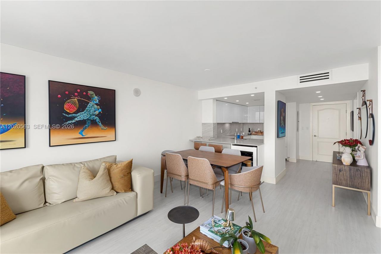 2101 NE Brickell Ave , Unit 2302, Miami, FL 33129 Photo