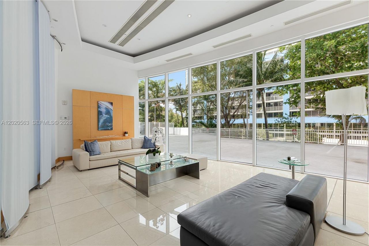 2101 NE Brickell Ave , Unit 2302, Miami, FL 33129 Photo
