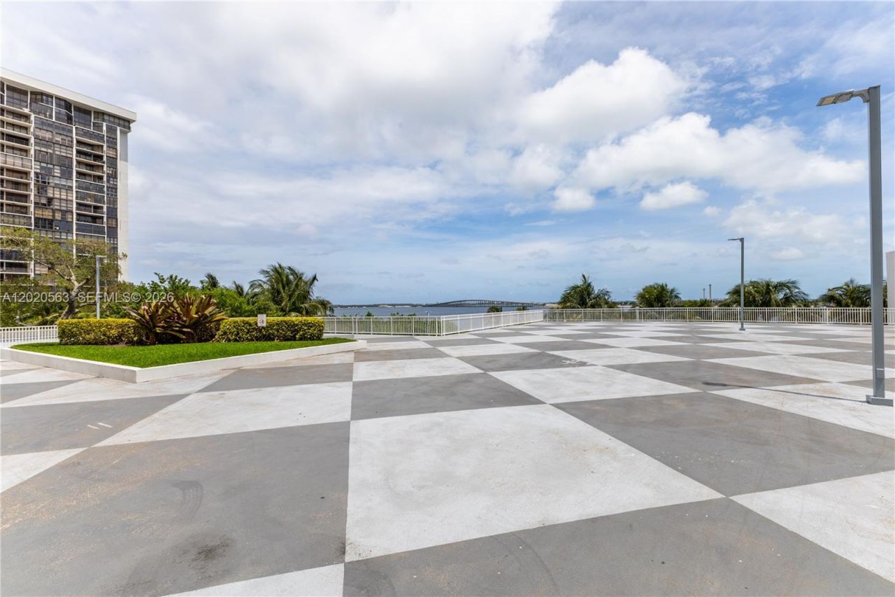 2101 NE Brickell Ave , Unit 2302, Miami, FL 33129 Photo