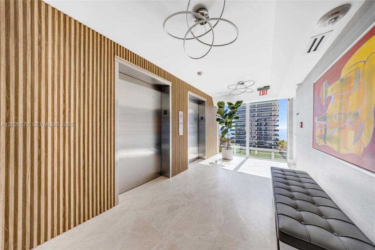 5880 Collins Ave, Unit 1007, Miami Beach, FL 33140 Photo