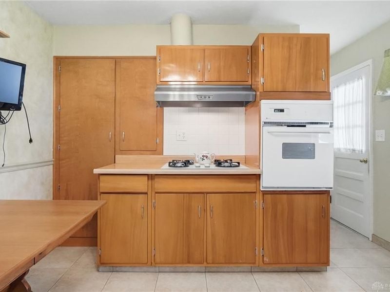 877 Woodhill Road, Riverside, OH 45431 Photo 13