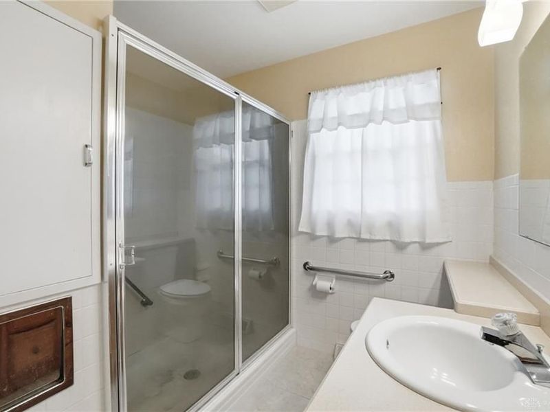 877 Woodhill Road, Riverside, OH 45431 Photo 17