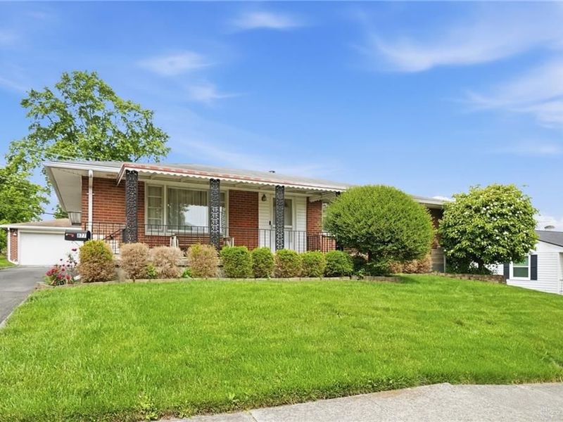 877 Woodhill Road, Riverside, OH 45431 Photo 2