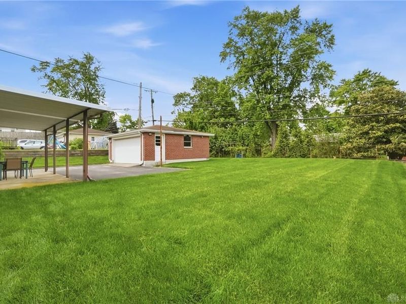 877 Woodhill Road, Riverside, OH 45431 Photo 35