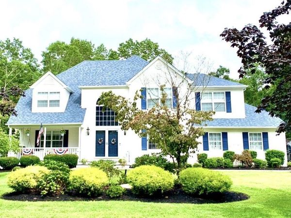 15 Silas Woods Road , Manorville, NY 11949
