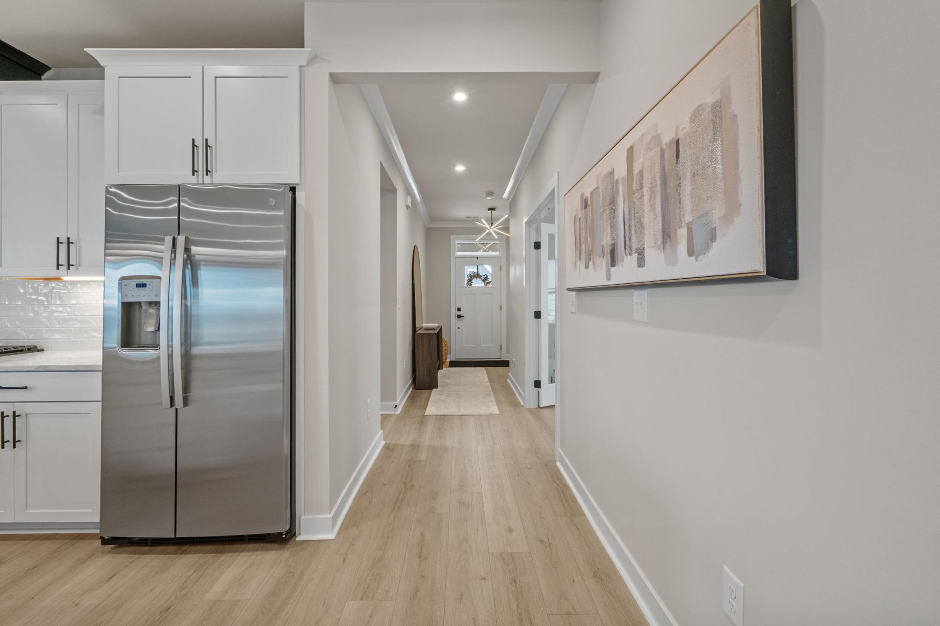 2206 Vera Way Photo 7