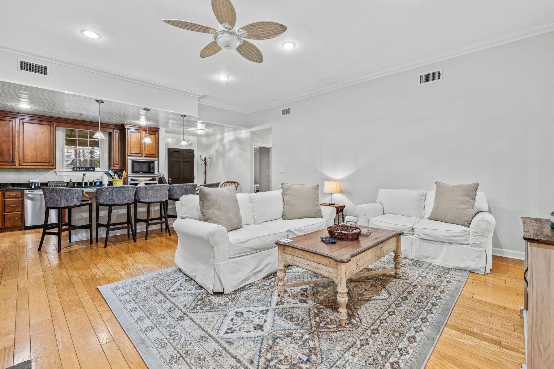 3031 Oak Grove Bend Photo 9