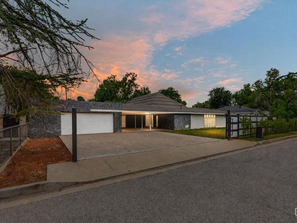 2308 Spruce Street, Bakersfield, CA 93301