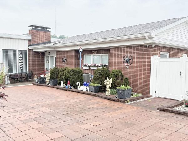 414 E Main Street, Clarksburg, WV 26301