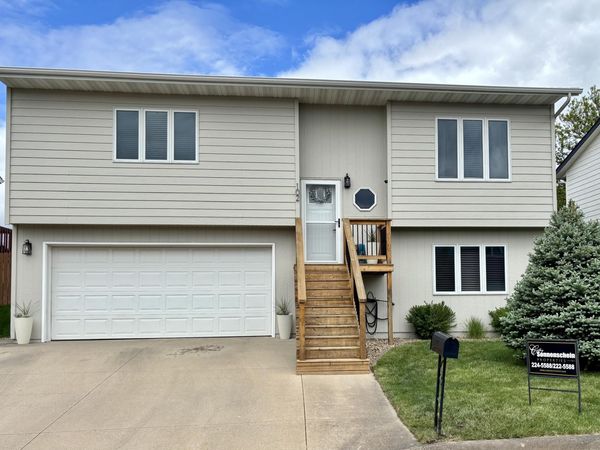 102 Village Drive, Pierre, SD 57501