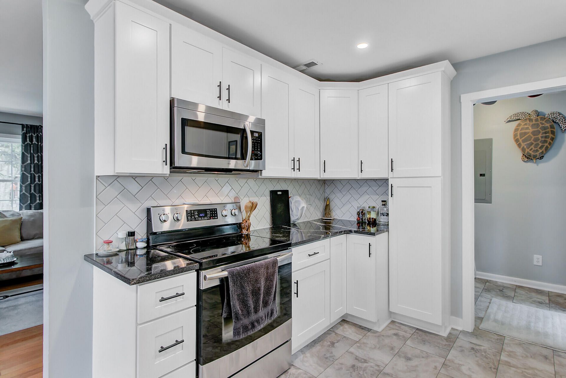 1531 Seacroft Road Photo 11