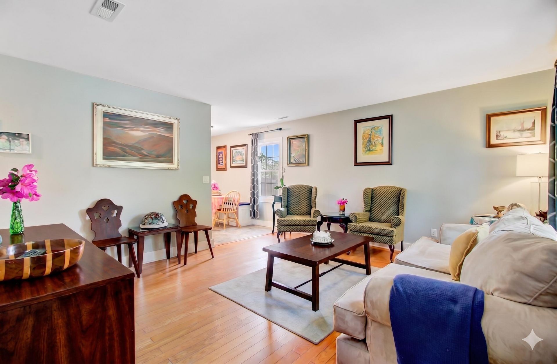 1531 Seacroft Road Photo 6