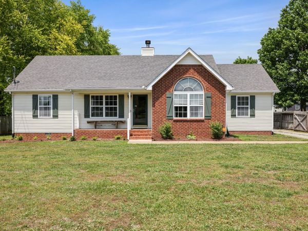 136 Fall Creek Dr, Murfreesboro, TN 37129