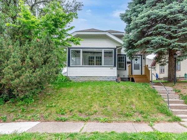 2012 Lorton Avenue , Davenport, IA 52803
