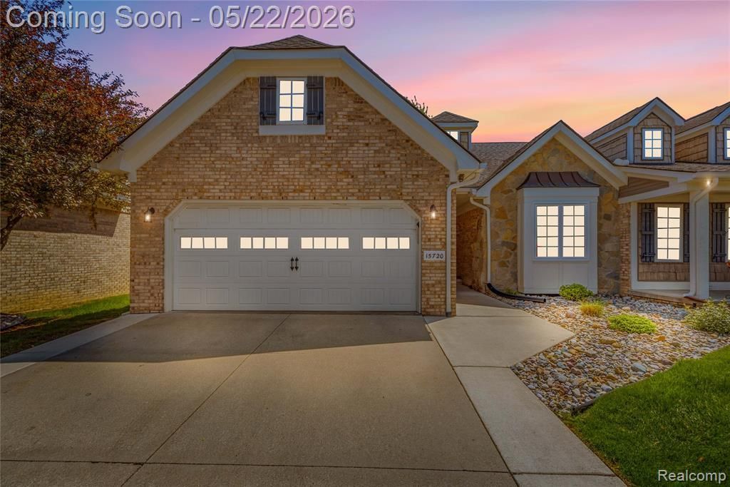 15720 Hunter Grove, Livonia, MI 48154 Main Photo