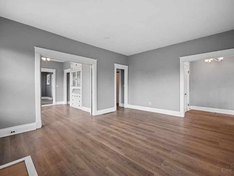 6815 Montgomery Road, Silverton, OH 45236 Photo 11