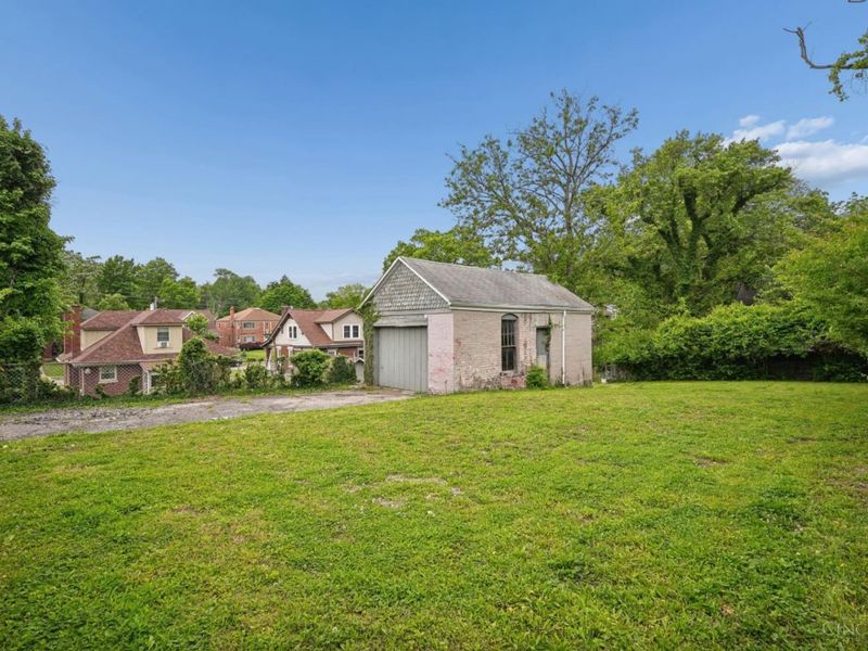 6815 Montgomery Road, Silverton, OH 45236 Photo 4