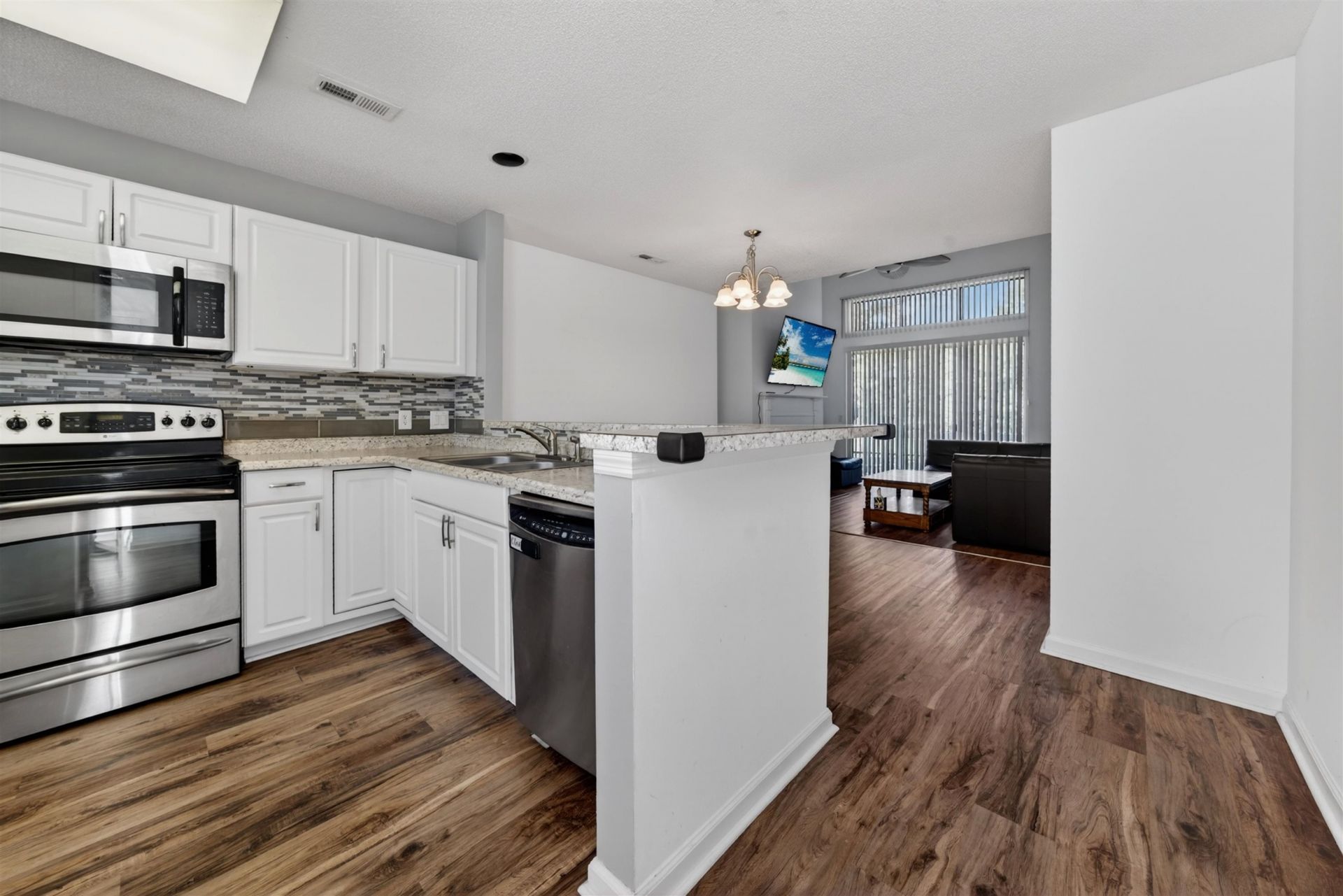 3821 Myrtle Pointe Dr.  Photo 16
