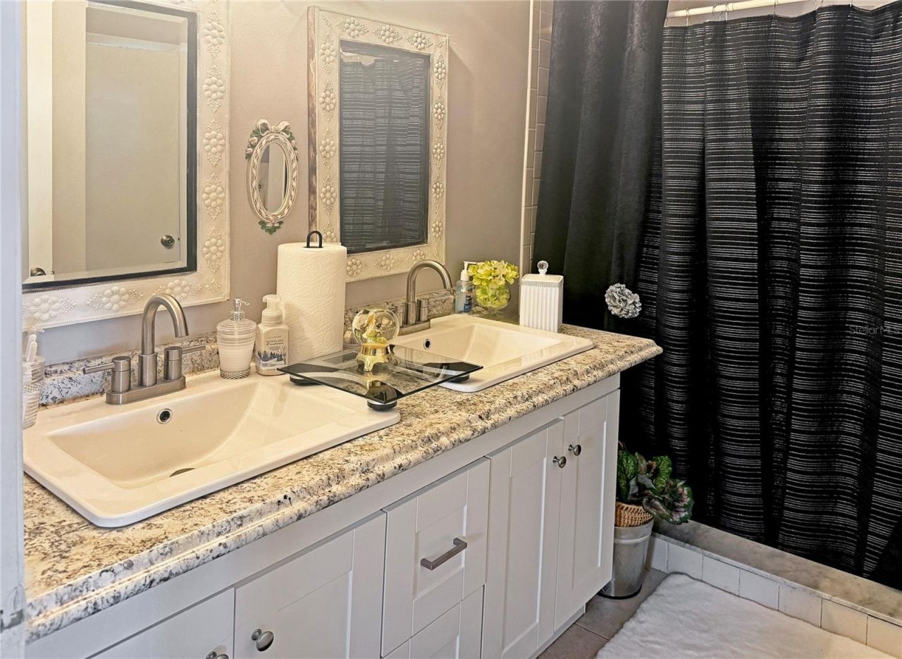 1018 Clovercrest Road , Orlando, FL 32811 Photo