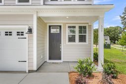 609 Crosswick Street photo 4