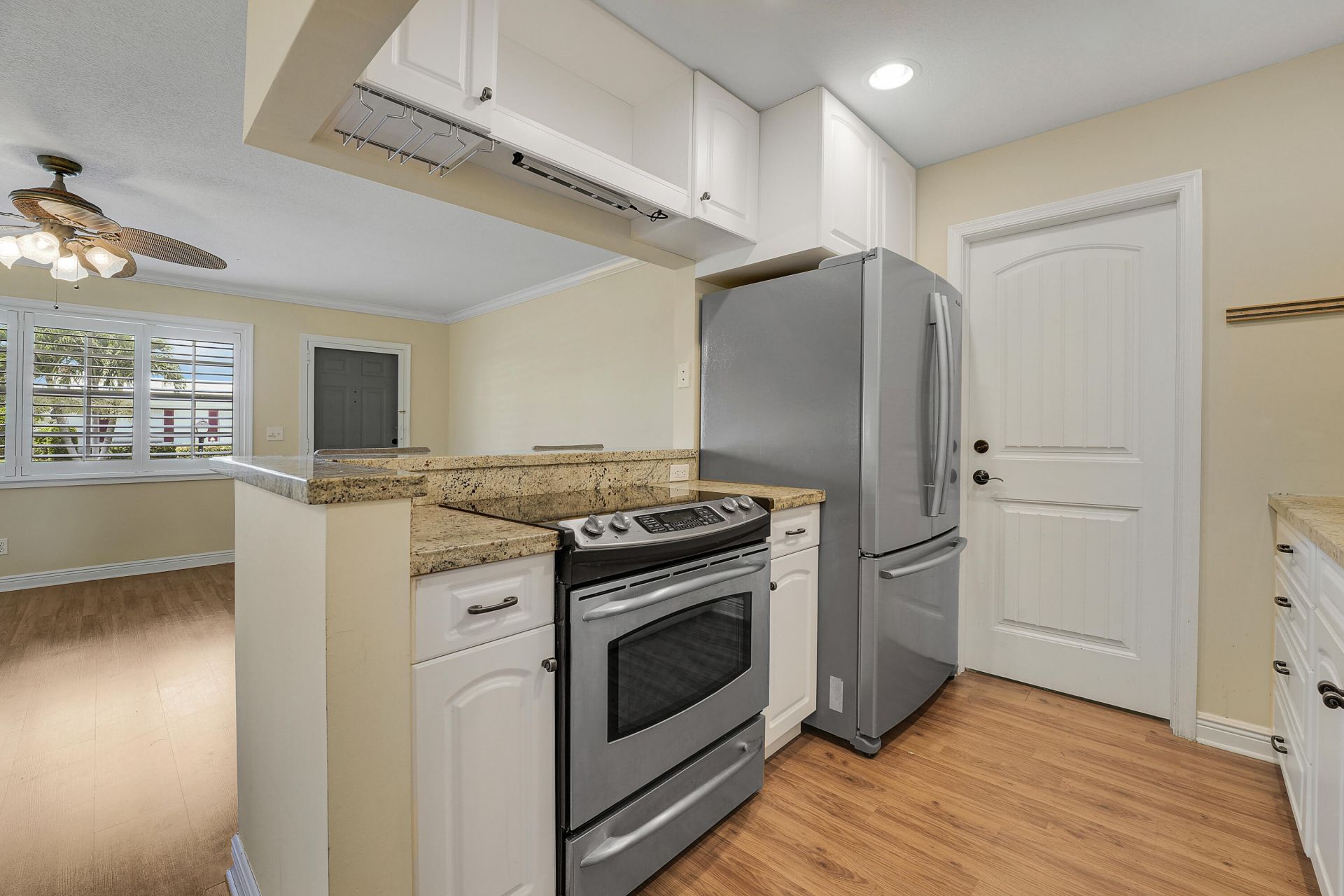 614 SW Golf Drive, Boynton Beach, FL 33426 Photo