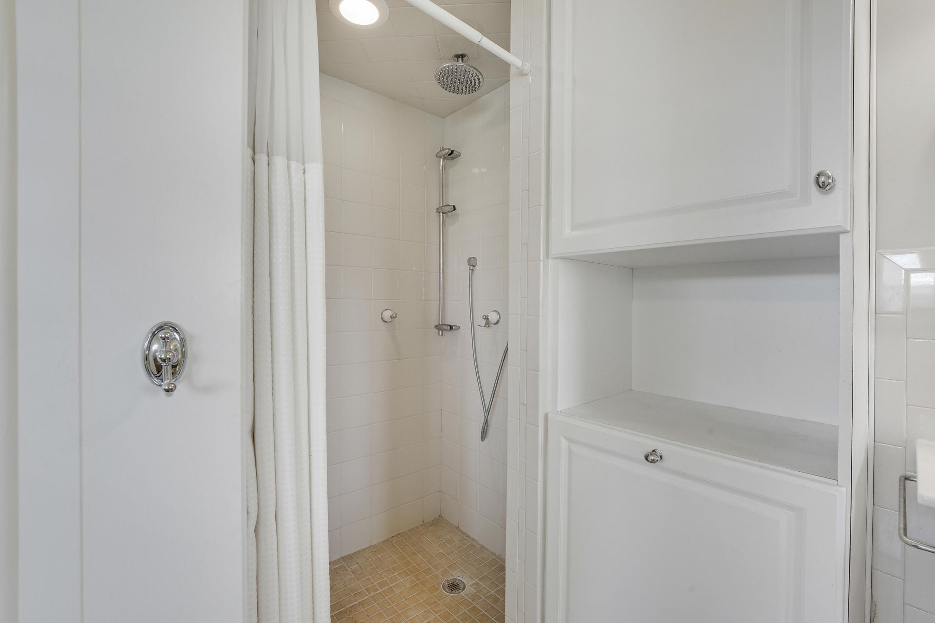614 SW Golf Drive, Boynton Beach, FL 33426 Photo