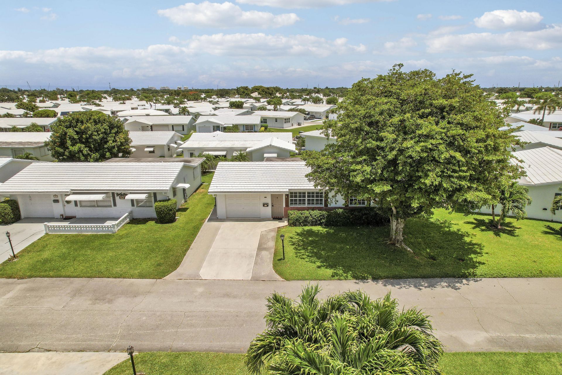 614 SW Golf Drive, Boynton Beach, FL 33426 Photo
