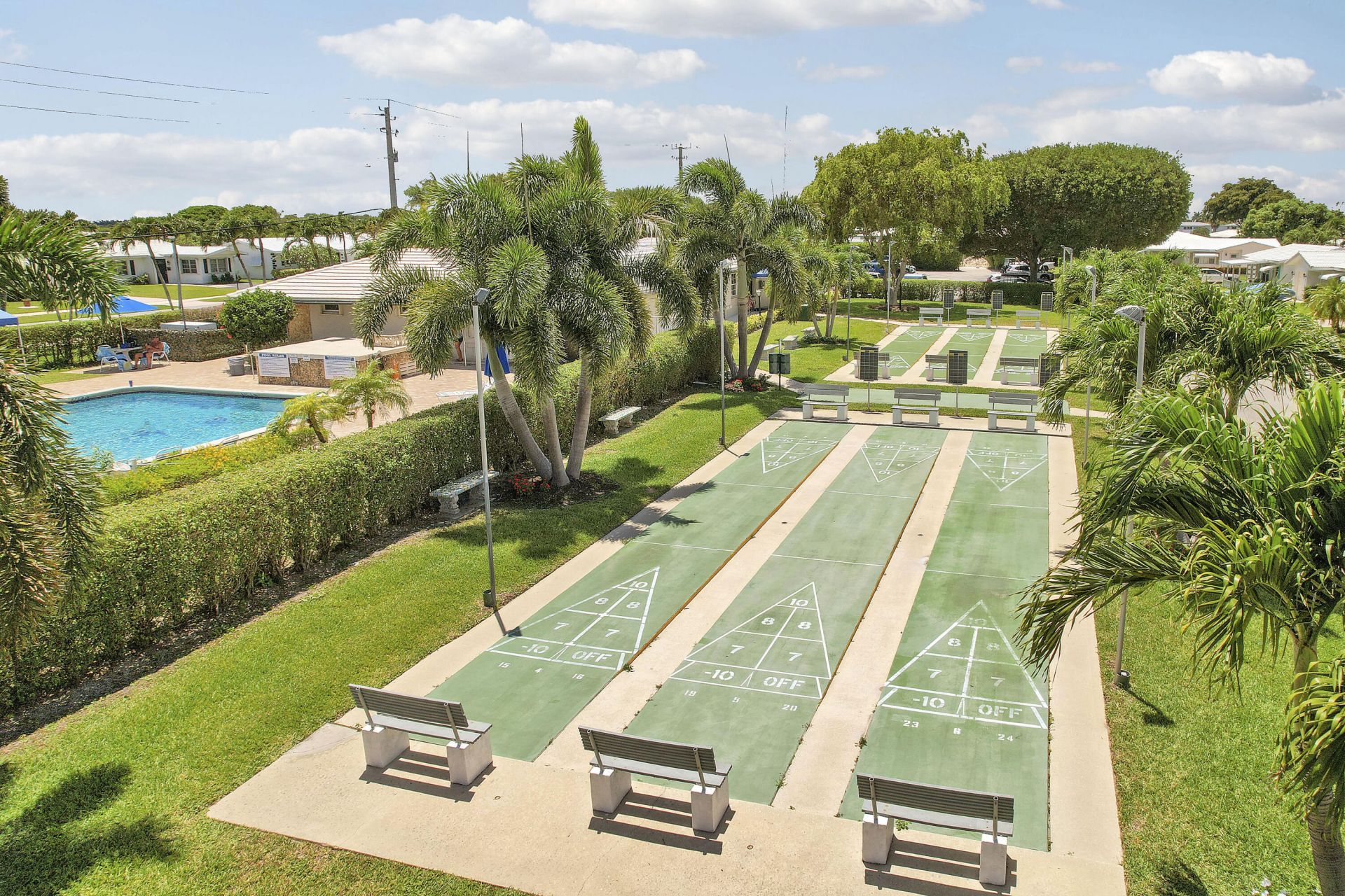 614 SW Golf Drive, Boynton Beach, FL 33426 Photo