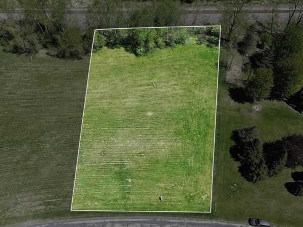 LAMISE WAY, Hortonville, WI 54944