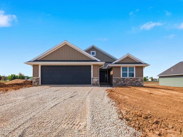 2806 STELOR DRIVE, Green Bay, WI 54311