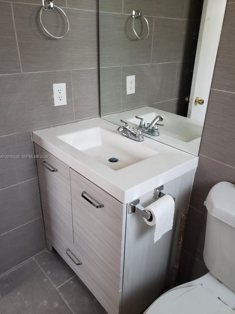 Please Call For Address, Unit 9, Miami, FL 33125 Photo