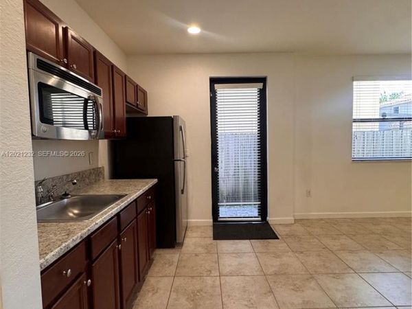 15400 SW 173rd St, Unit 2, Miami, FL 33187
