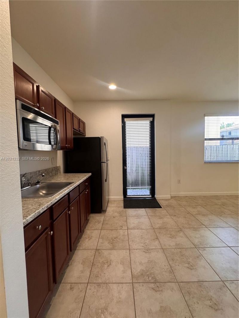 15400 SW 173rd St, Unit 2, Miami, FL 33187 Photo