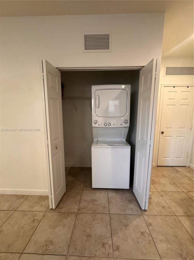 15400 SW 173rd St, Unit 2, Miami, FL 33187 Photo
