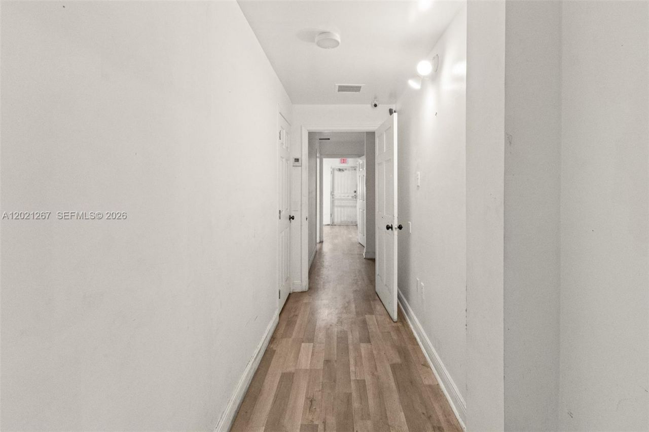 1745 W 37th St, Unit 5, Hialeah, FL 33012 Photo