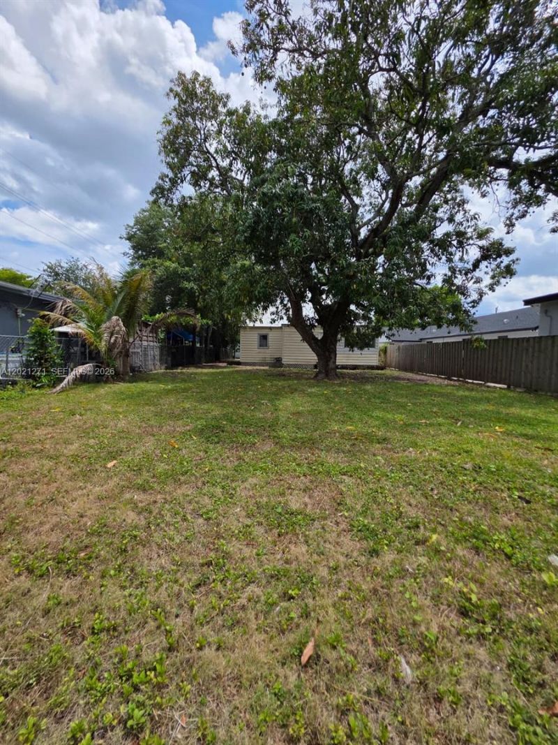 315 NW 53rd St , Miami, FL 33127 Photo