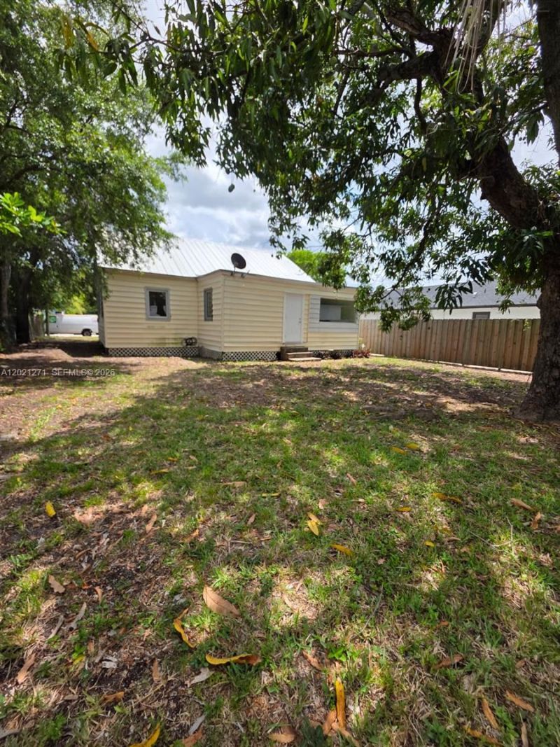 315 NW 53rd St , Miami, FL 33127 Photo