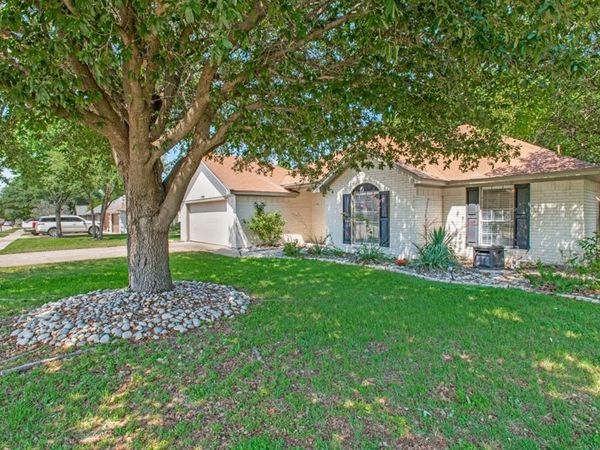 7100 Windhaven Road, North Richland Hills, TX 76182