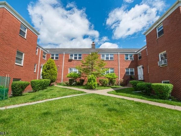 284 Claremont Ave, Verona, NJ 07044