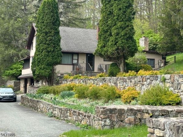 330 W Baldwin St, Hackettstown, NJ 07840