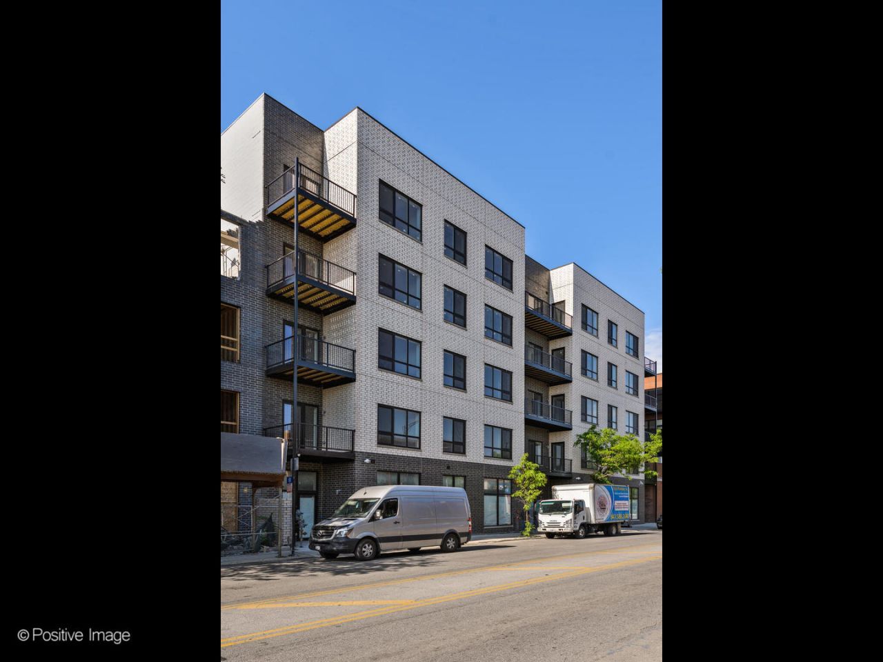 2139 W Madison Street , Chicago, IL 60612