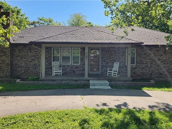 707 Dean Street, Richmond, MO 64085