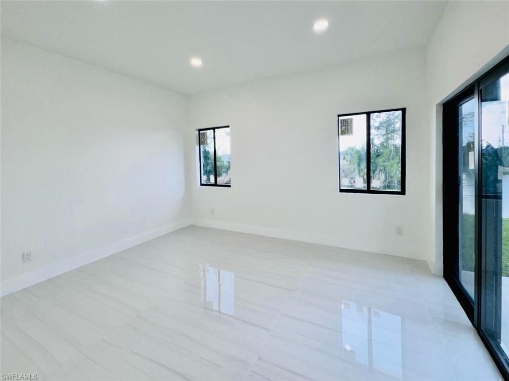 3424 NE 21st Pl , Cape Coral, FL 33909 Photo