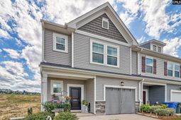 1044 Cornelia Street  photo 4