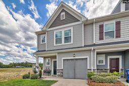 1044 Cornelia Street  photo 4