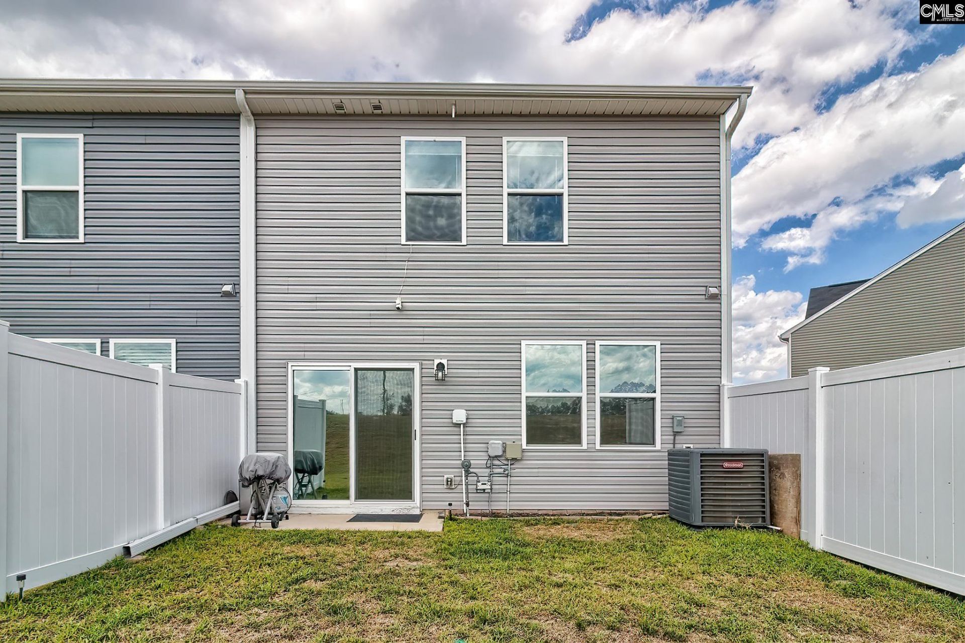 1044 Cornelia Street  Photo 31